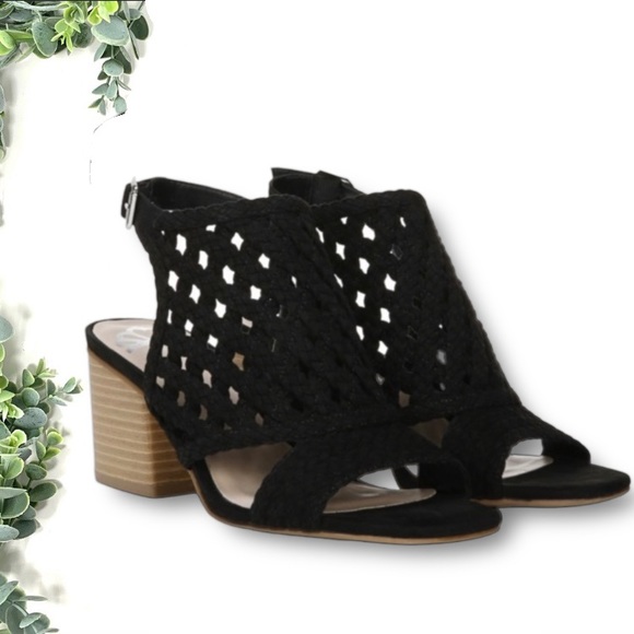 Fergalicious Shoes - FERGALICIOUS
Women's Viv Block Heel Sandal